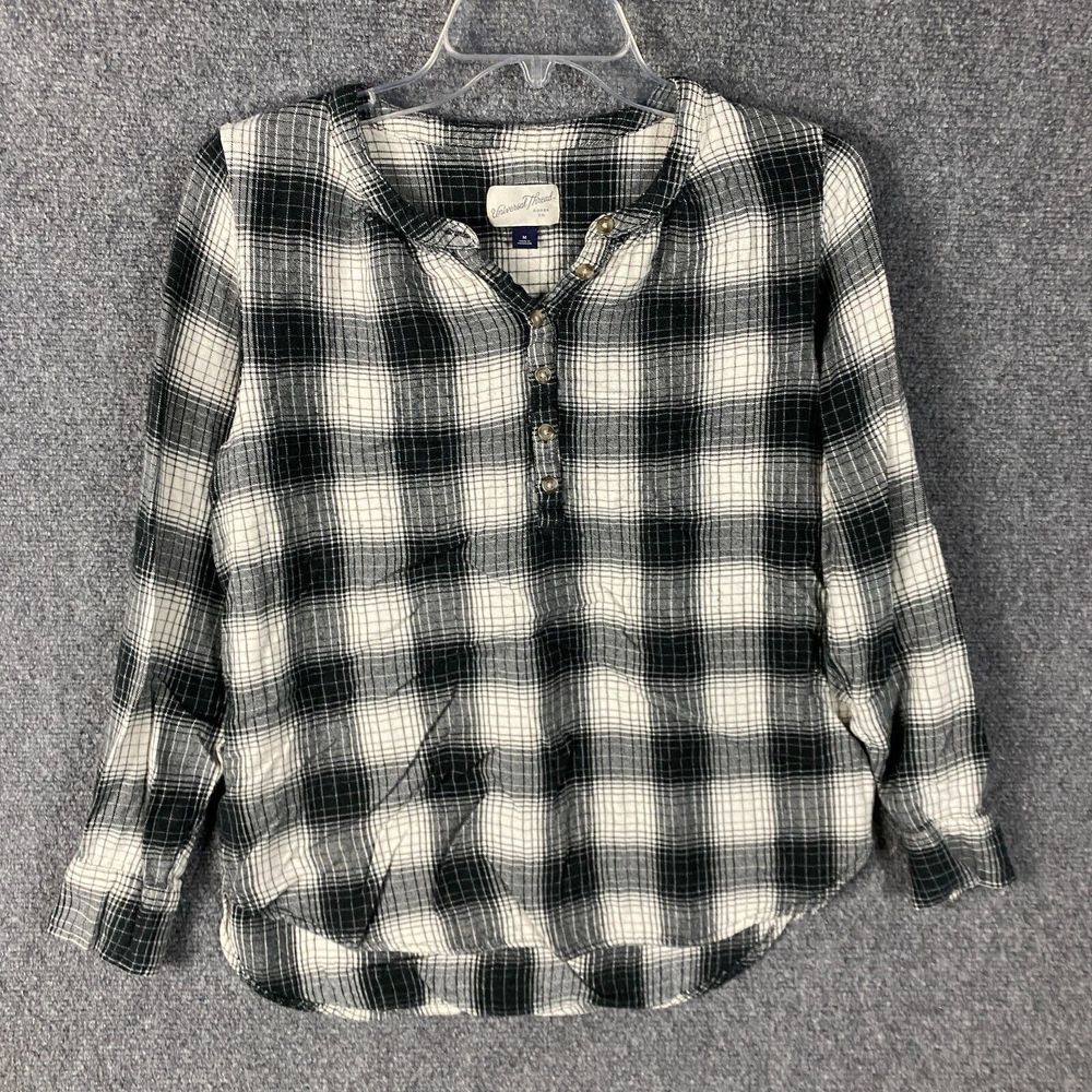 Universal Thread‎ Blouse Women's Medium Flannel Plaid Henley 100% Rayon M